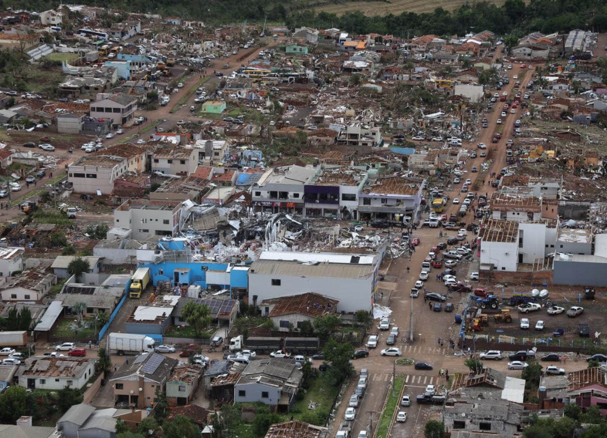 Ratinho Junior declara calamidade pública em Rio Bonito do Iguaçu após passagem de tornado