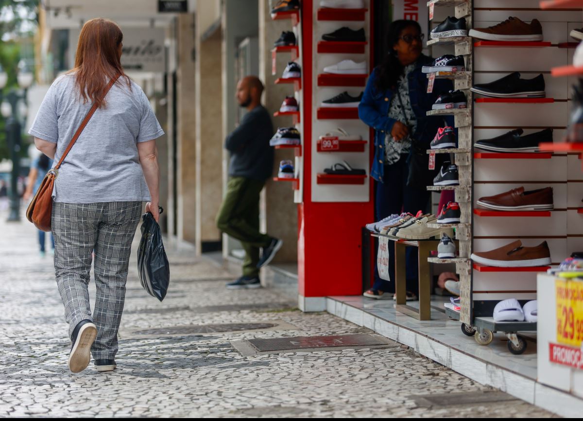 Com R$ 591 bilhões, comércio do Paraná registra a 3ª maior receita bruta do Brasil